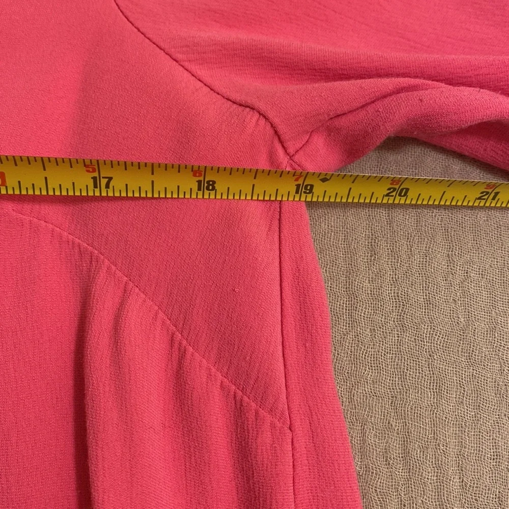 HD in Paris Vibrant Pink Mini Dress. Size 4